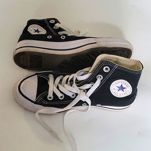 Black high top converse